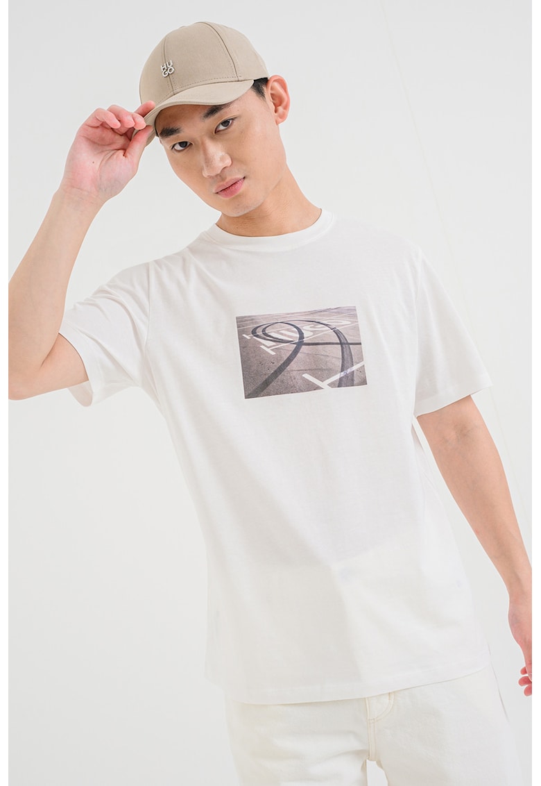 Tricou cu decolteu la baza gatului Dostino - Alb