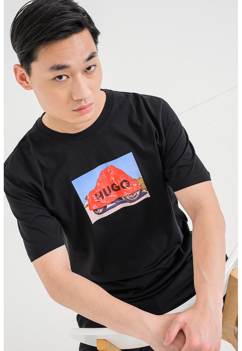 Tricou cu decolteu la baza gatului Dostino - Negru