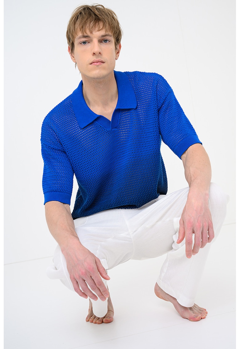 Tricou polo tricotat cu perforatii Skanjou - Albastru royal