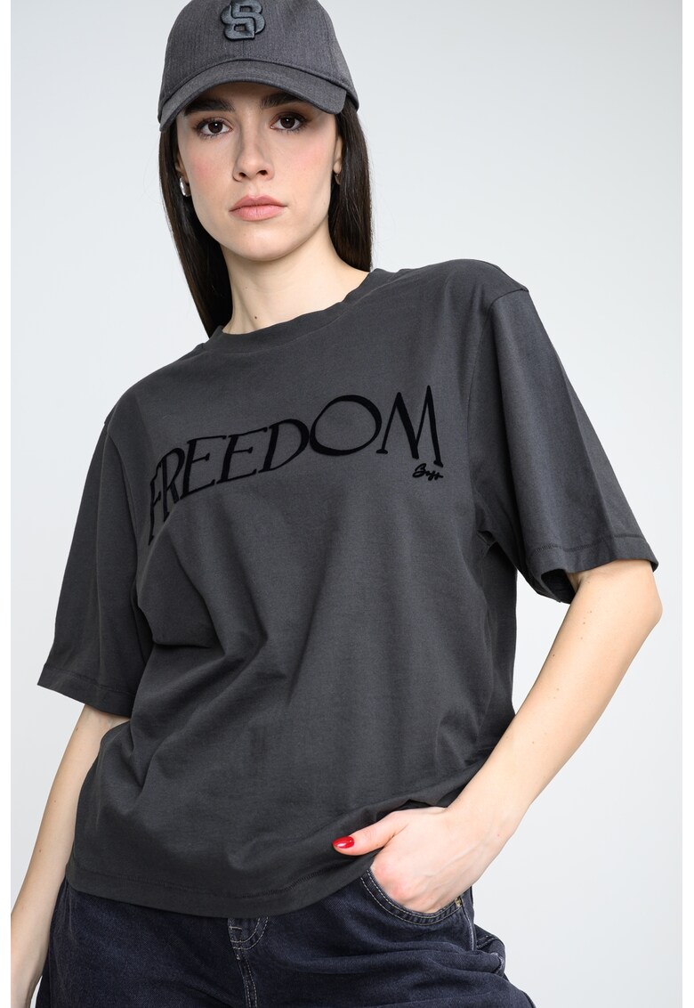 Tricou lejer cu imprimeu text pe partea din fata - Verde inchis