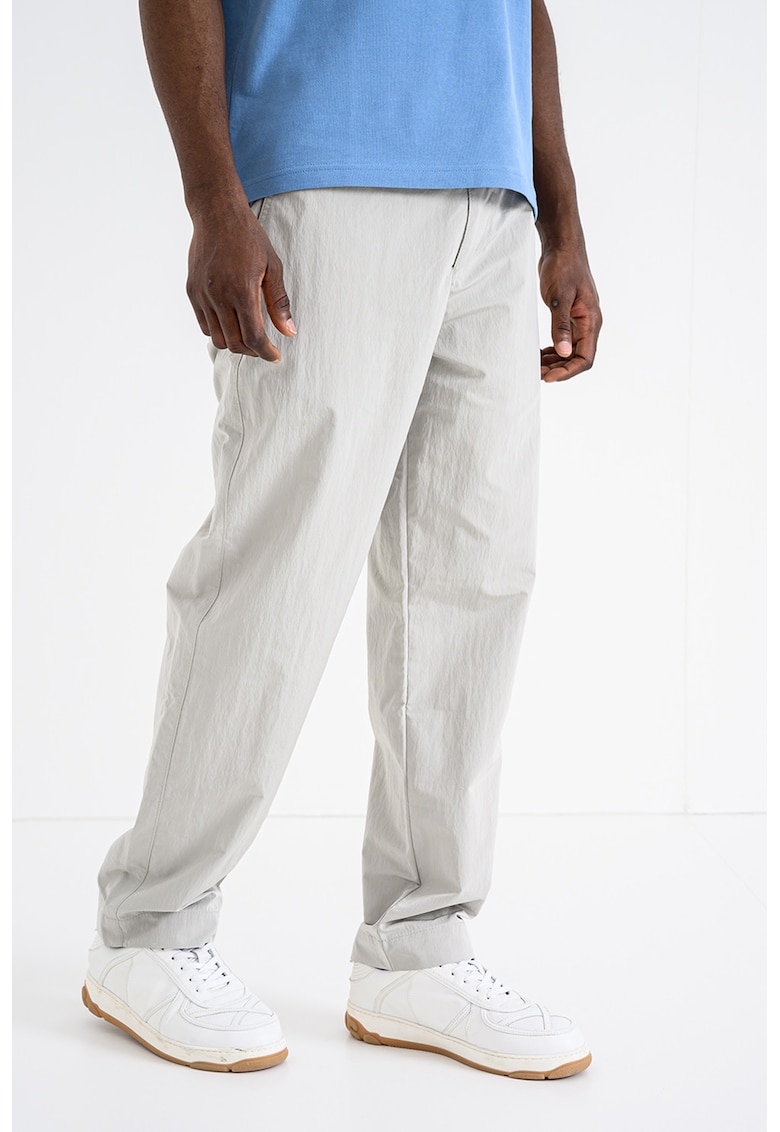 Pantaloni drepti cu o curea in talie - Bej