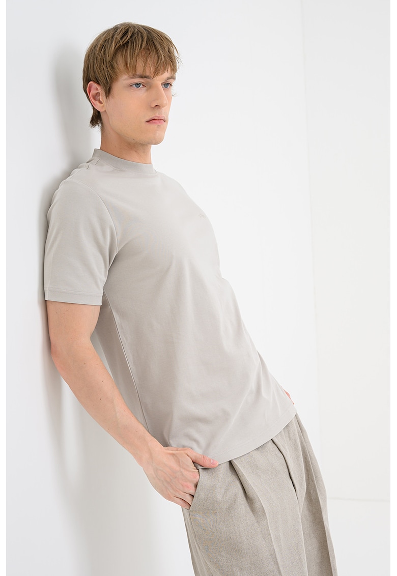Tricou cu decolteu la baza gatului si logo brodat Interlock - Grej