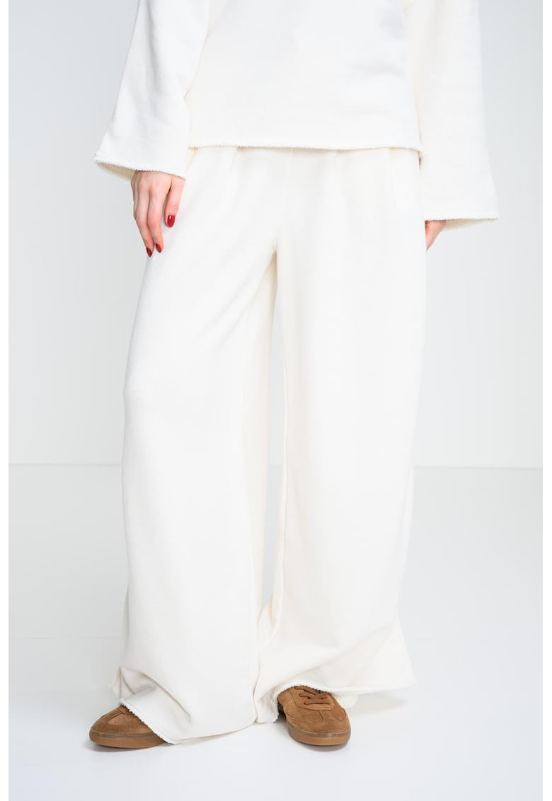Pantaloni de trening cu croiala relaxed-fit si snur - Alb fildes