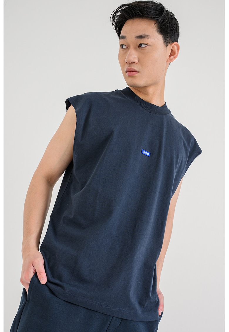Tricou fara maneci cu decolteu la baza gatului Navertz