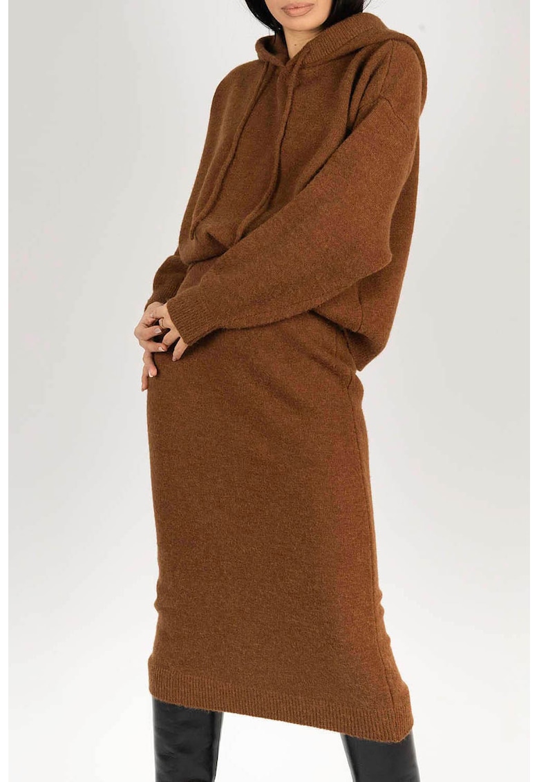 Set tricotat fusta și hanorac maro din lana