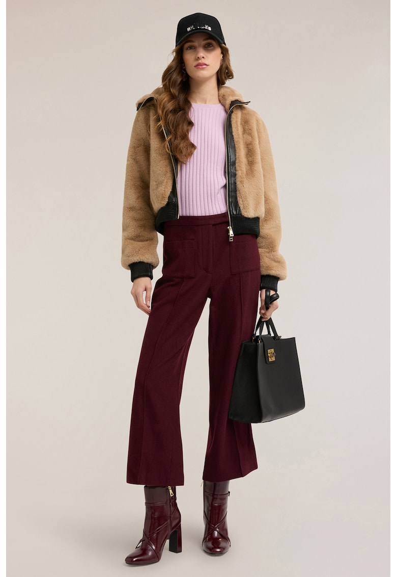 Pantaloni crop evazati din amestec de lana