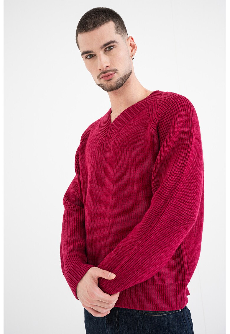 Pulover striat din amestec de lana cu decolteu in V - Roz aprins