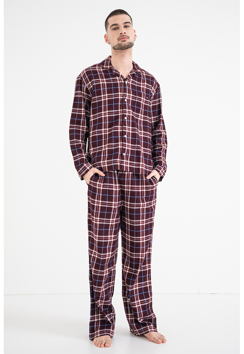 Pijama cu pantaloni lungi si model in carouri