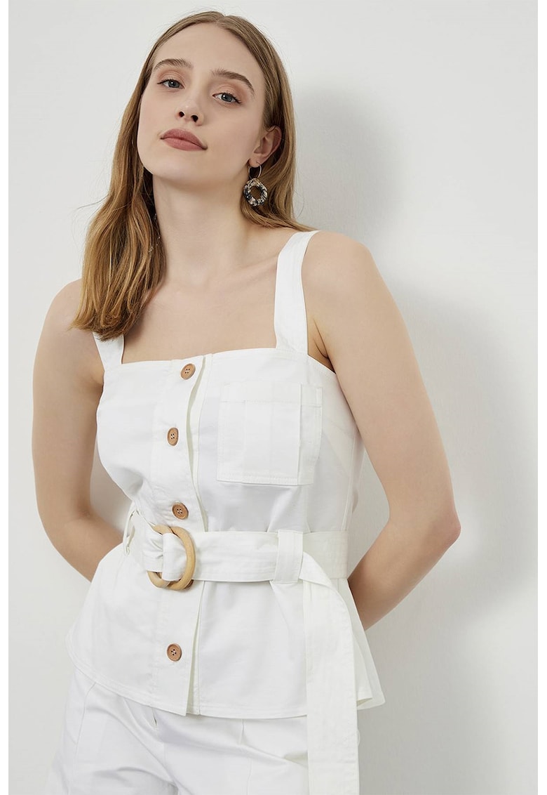 Top cu decolteu patrat si nasturi