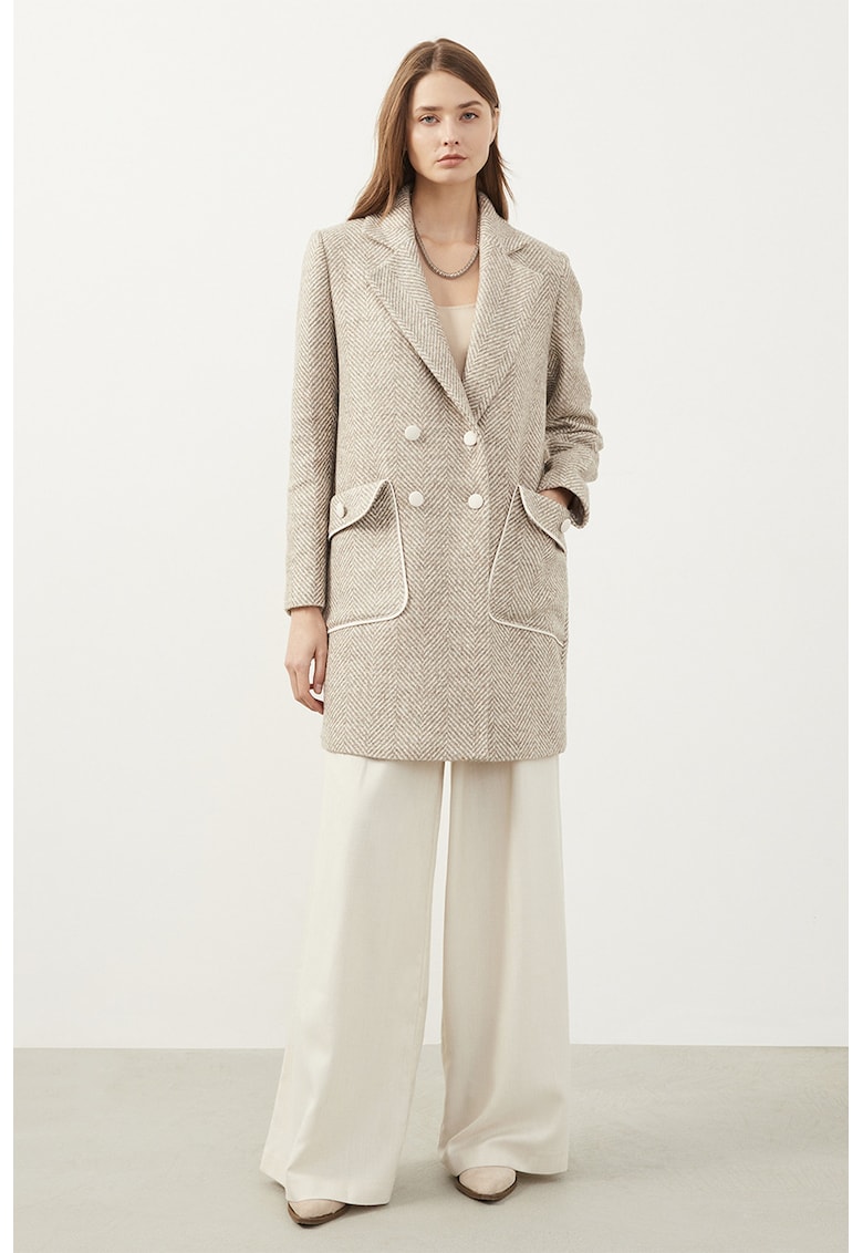 Palton cu model si doua randuri de nasturi