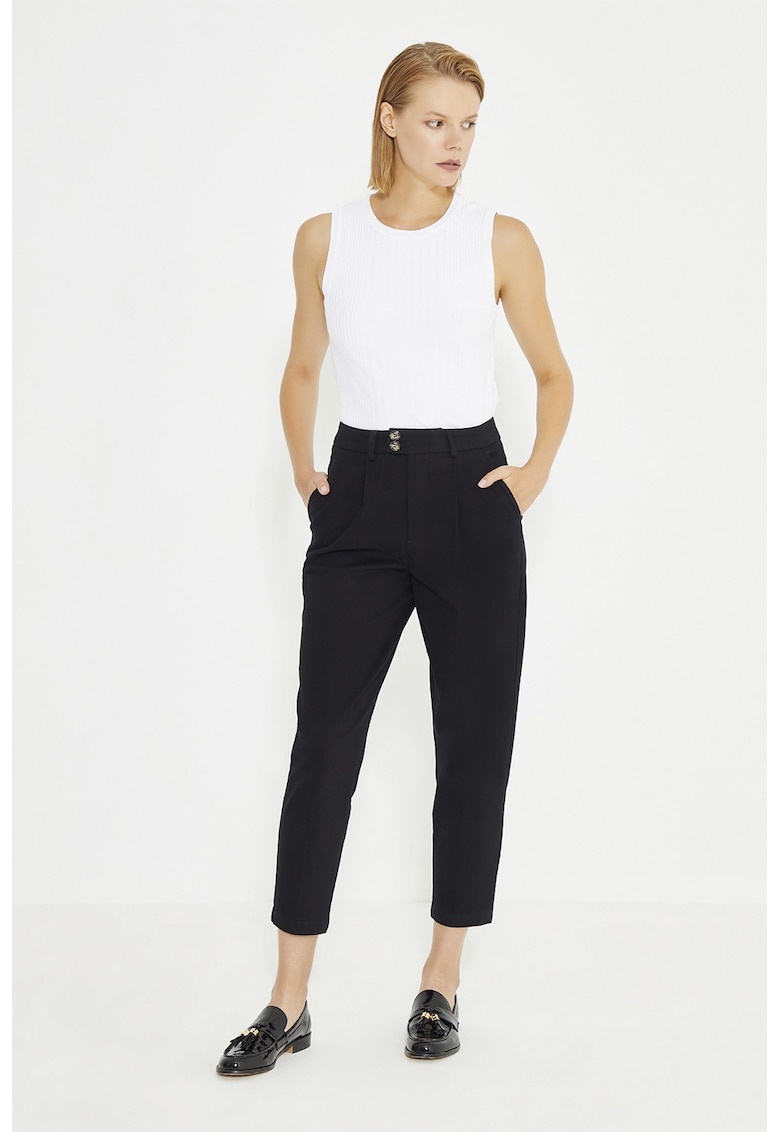 Pantaloni crop cu croiala conica - Negru