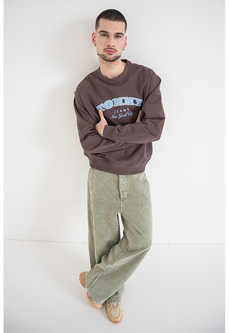 Bluza de trening cu decolteu la baza gatului si imprimeu - Maro inchis