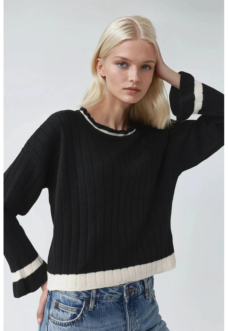 Pulover tricotat - dungi - guler rotund - negru - tricot -