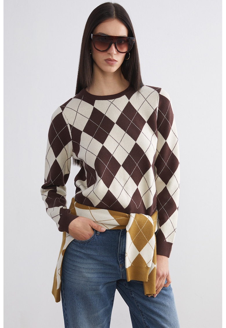 Pulover cu decolteu la baza gatului si model geometric - Visiniu/Bej