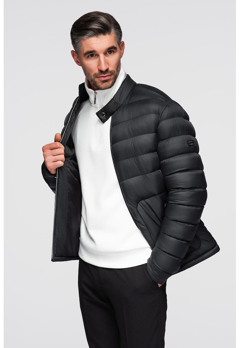 Geaca matlasata cu buzunare cu fermoar - Negru