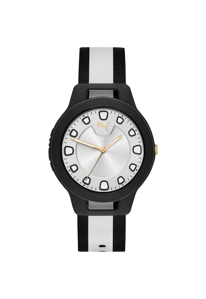 Ceas cu o curea din textil