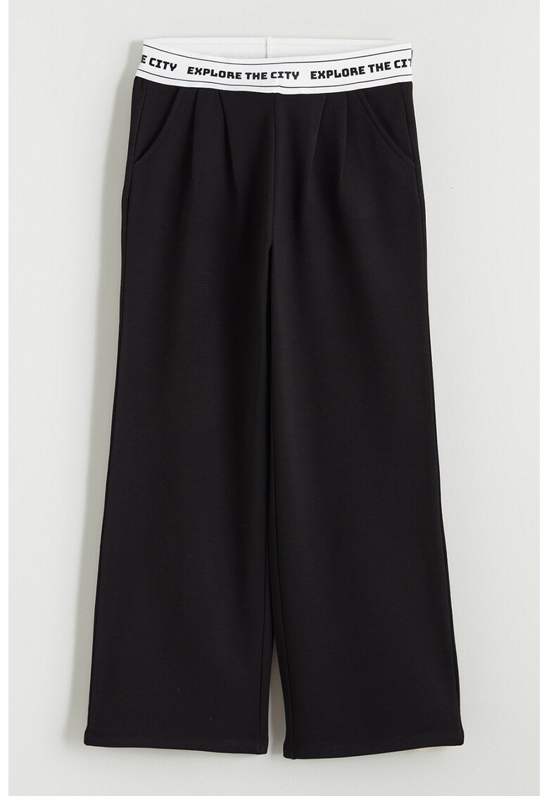 Pantaloni drepti cu buzunare laterale