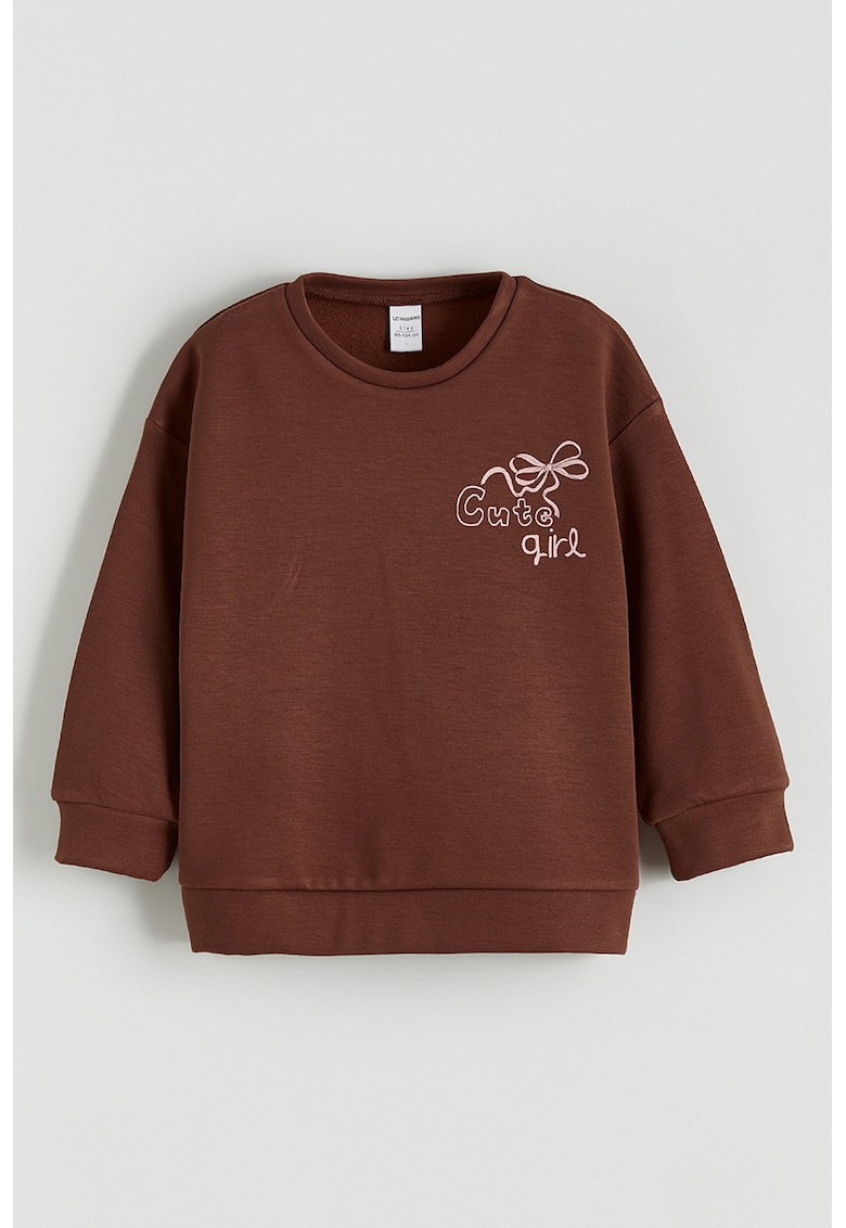 Bluza de trening cu decolteu la baza gatului si imprimeu text si model grafic - Maro inchis