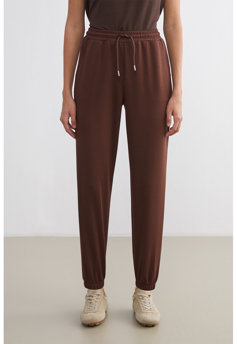 Pantaloni de trening cu talie ajustabila - Maro inchis