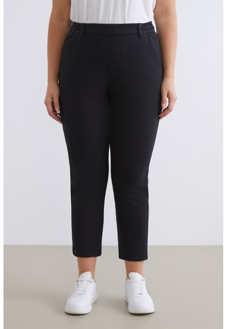 Pantaloni drepti cu model uni - Negru