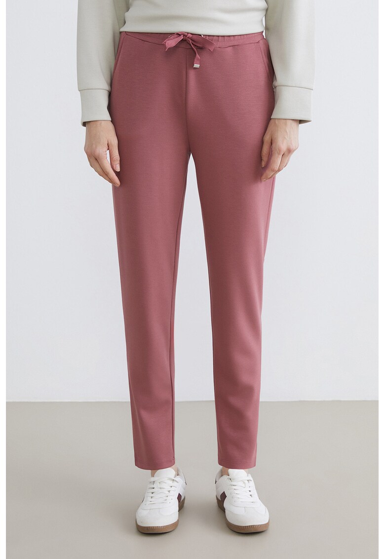 Pantaloni conici cu snur in talie - Rosu stins