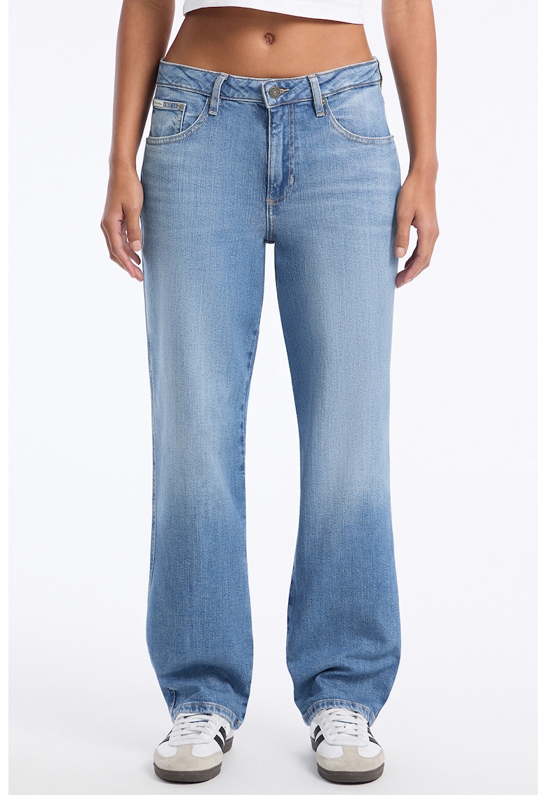 Blugi cu croiala ampla si talie medie - Albastru deschis