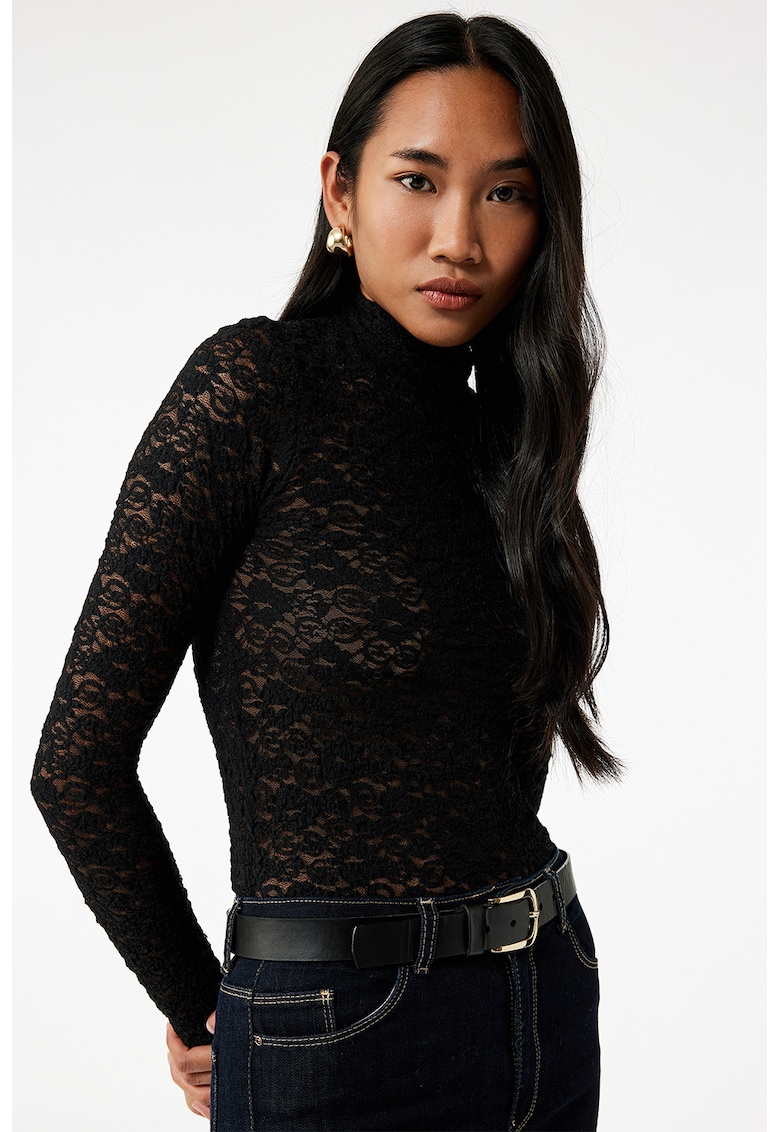 Bluza slim fit cu perforatii cu guler scurt - Negru