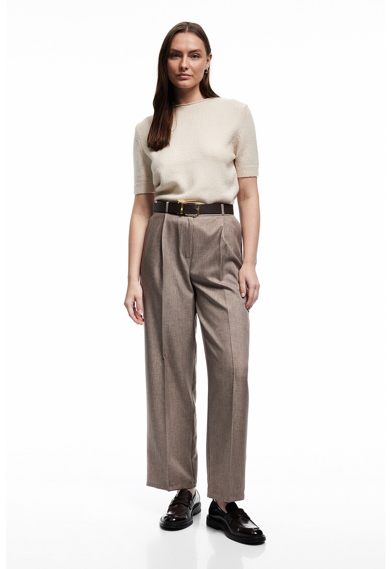 Pantaloni eleganti cu buzunare laterale si pensa - Maro deschis