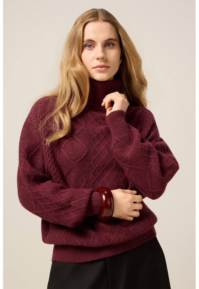 Pulover lejer cu guler inalt - Visiniu