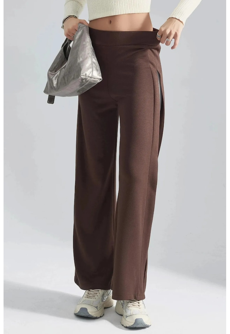 Pantaloni dama cu detalii dungate - Maro deschis