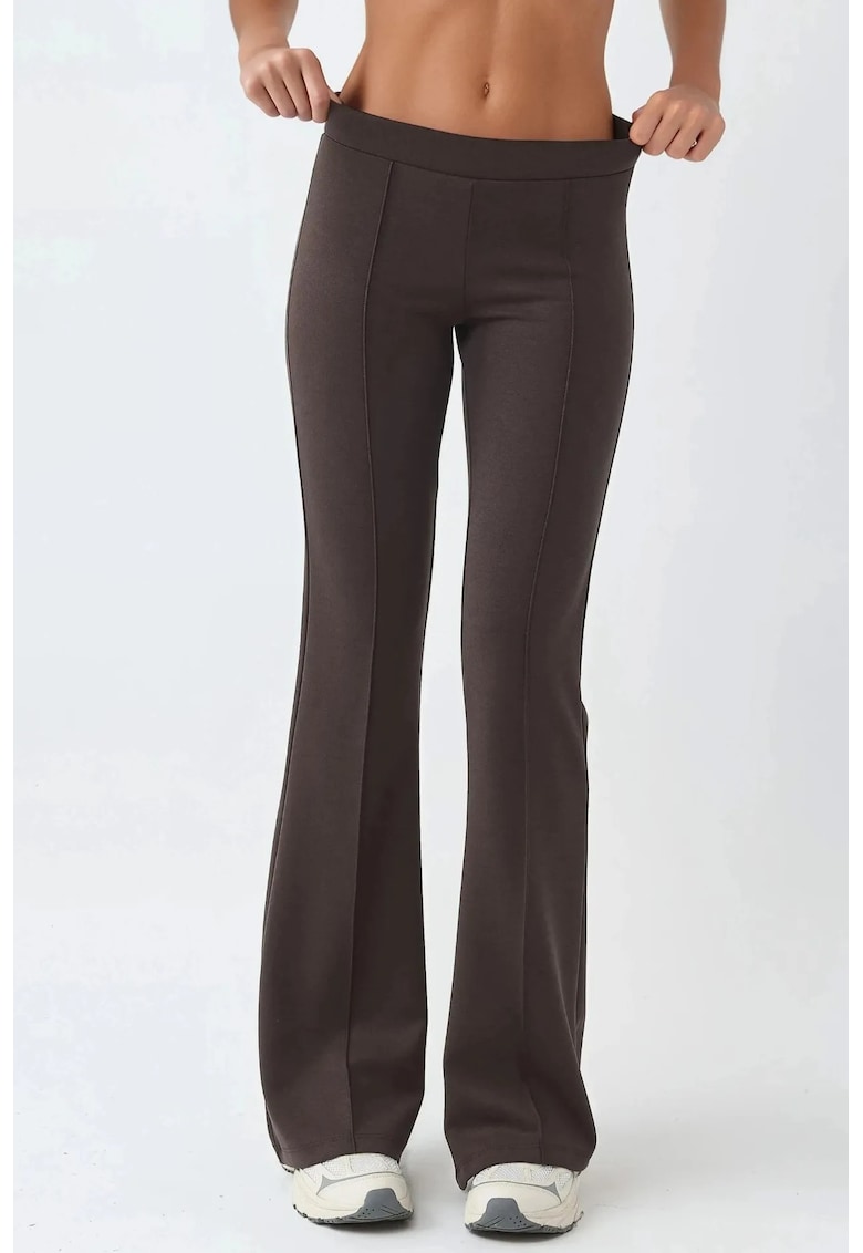 Pantaloni dama - evazati - maro cafeniu - textil - Maro deschis