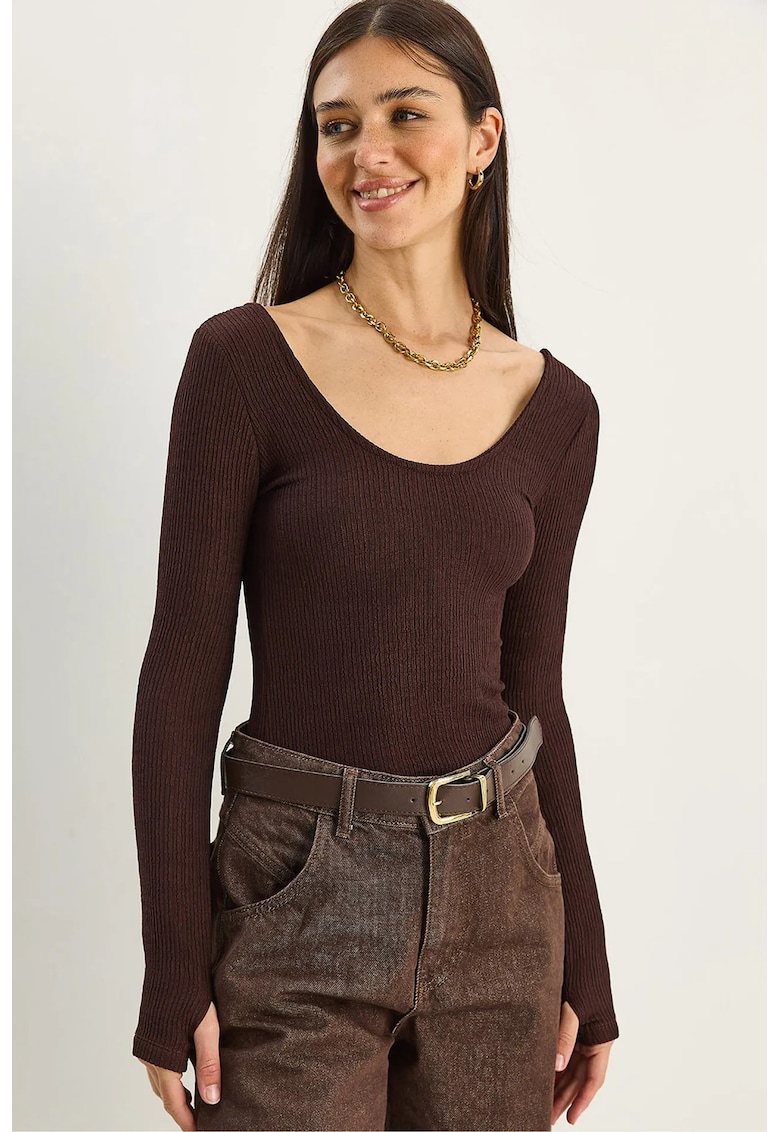 Bluza dama - Slim Fit - maneca lunga - maro inchis - jerseu