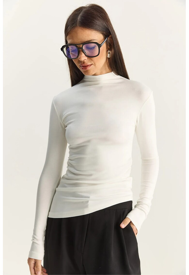 Bluza dama - mulata - guler pe gat - detalii volane - alb - jerseu