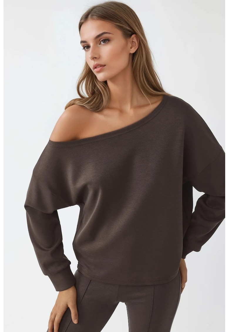 Hanorac femei - guler asimetric - croiala lejera - maro cafeniu - textil