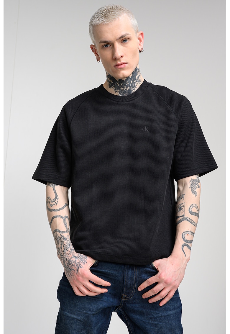 Tricou striat cu maneci raglan - Negru