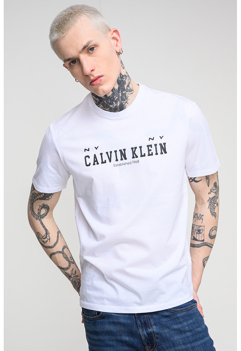 Tricou de bumbac cu decolteu la baza gatului si logo - Alb