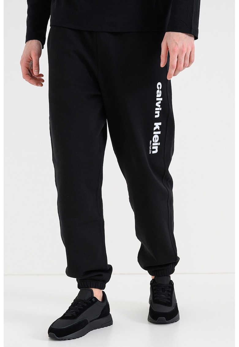 Pantaloni de trening din amestec de bumbac cu imprimeu logo - Negru