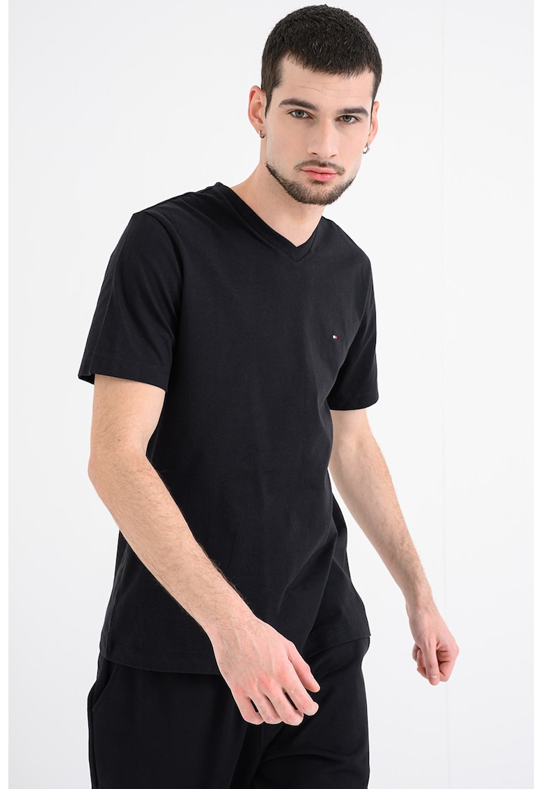 Tricou uni cu decolteu in V Essential - Negru