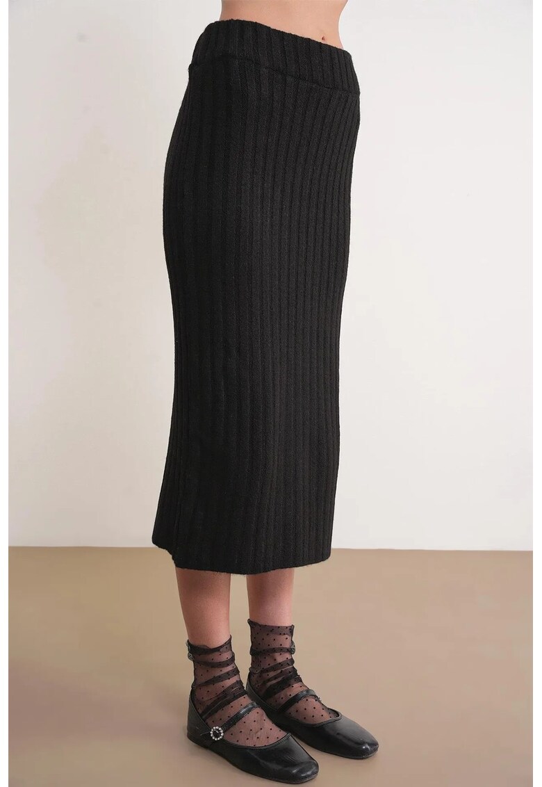Fusta tricotata - cu talie inalta - neagra - tricot -
