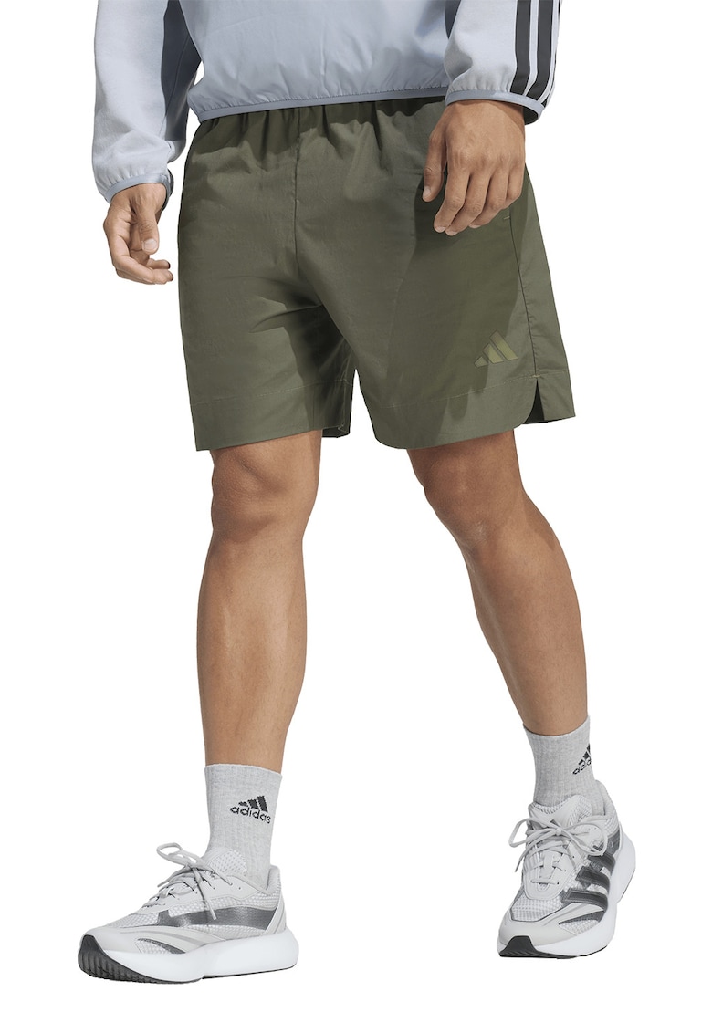 Pantaloni scurti cu buzunare laterale si logo - Kaki