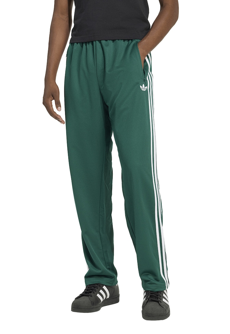 Pantaloni de trening cu aspect texturat si terminatii cu fermoar - Verde