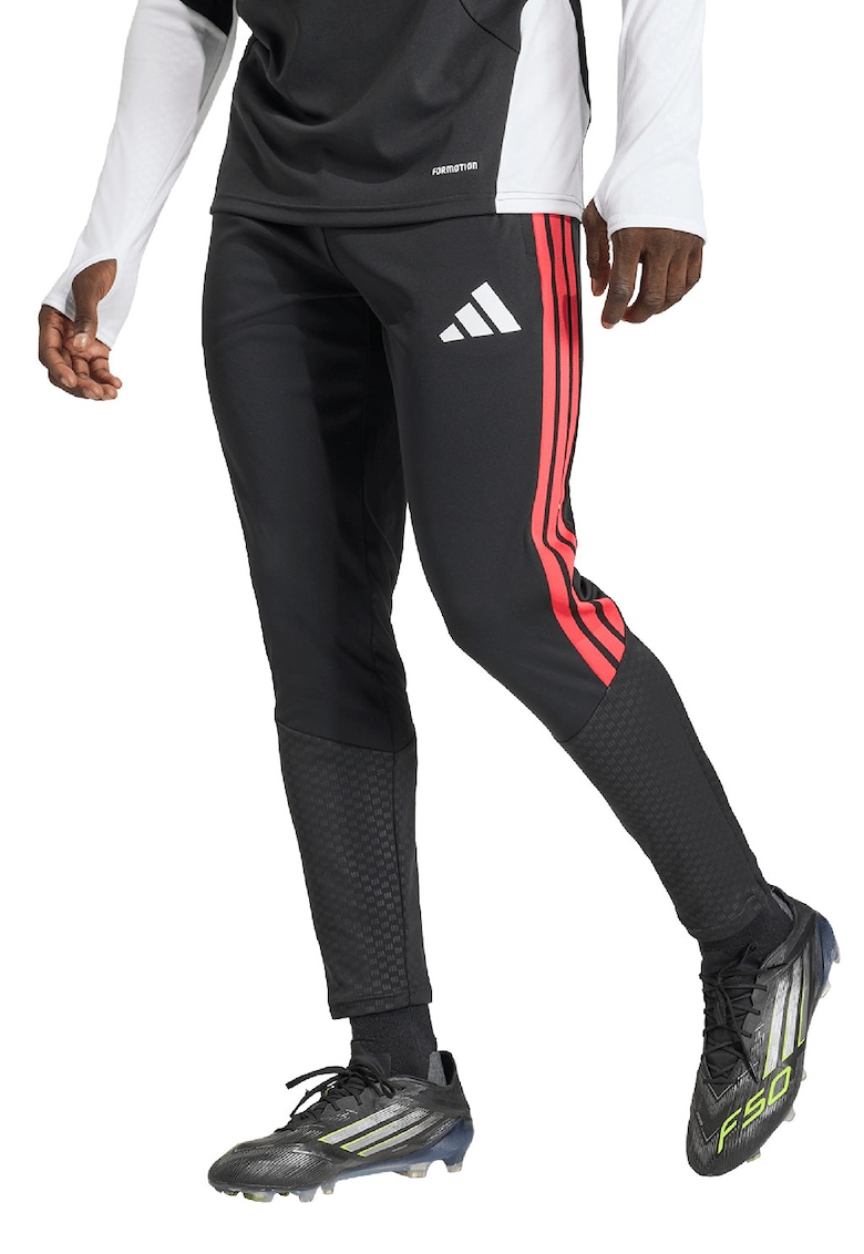 Pantaloni pentru fotbal Tiro 26C - Rosu/Negru
