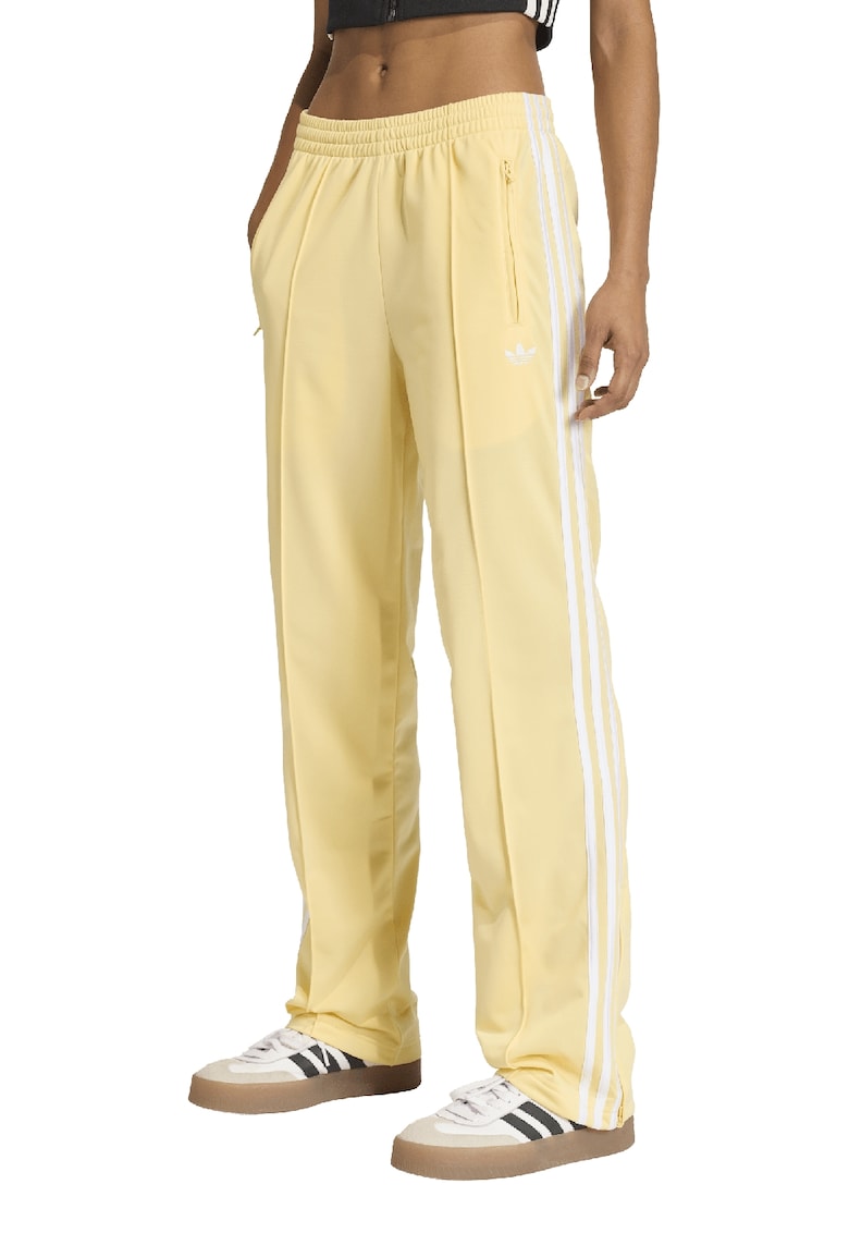 Pantaloni de trening cu talie medie si terminatii cu fermoar - Alb/Galben