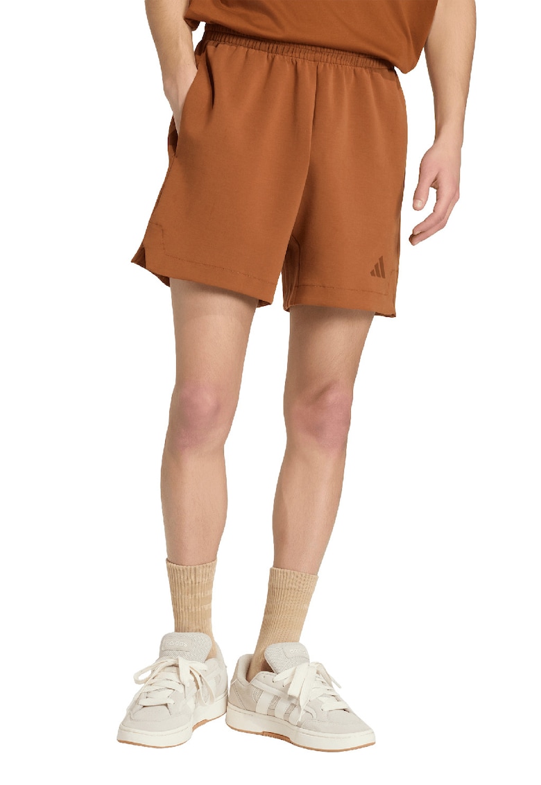 Pantaloni scurti relaxed fit din amestec de modal cu buzunare laterale - Maro scortisoara