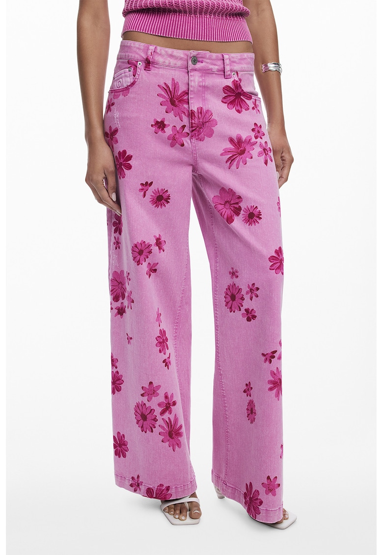 Blugi cu croiala dreapta si imprimeu floral - Fucsia/Roz