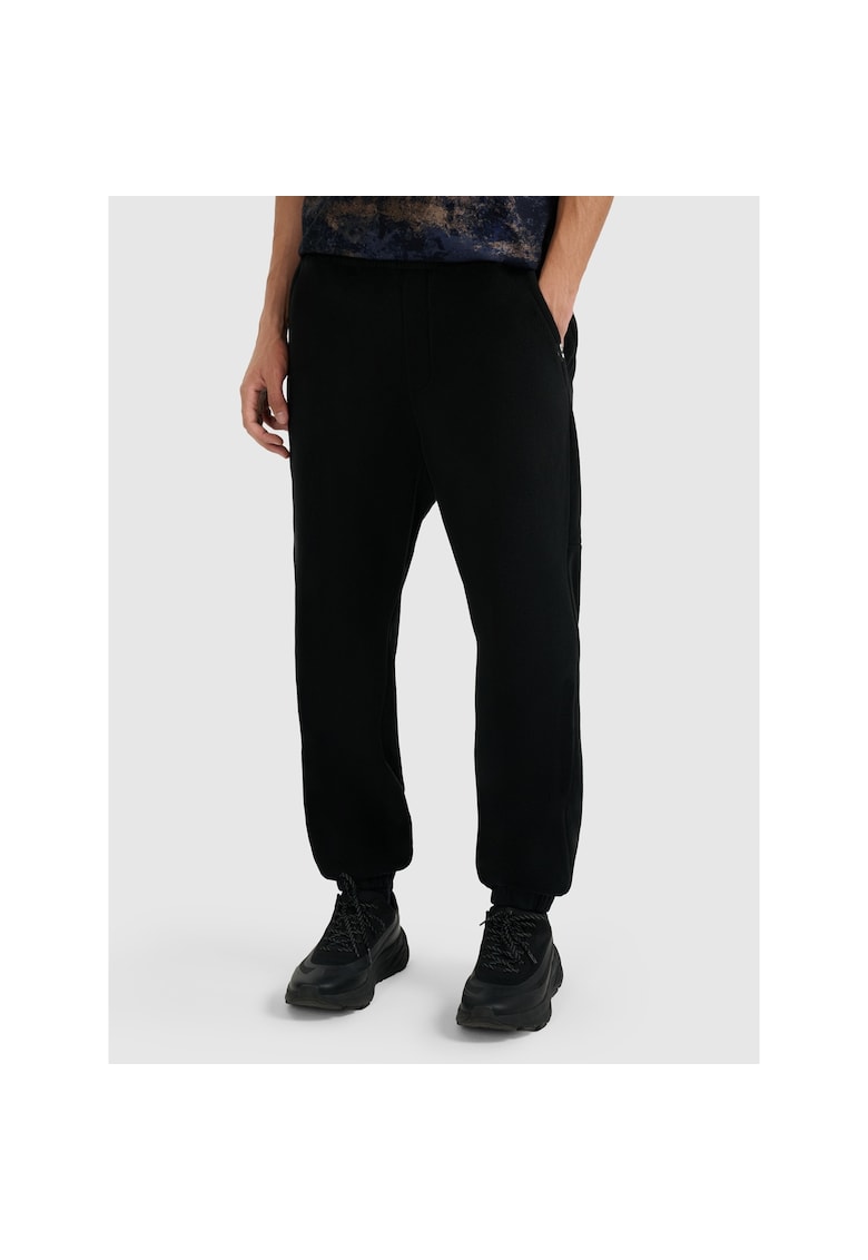 Pantaloni sport barbati - din poliester - negri