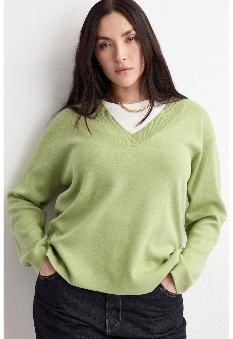Pulover tricotat fin cu decolteu in V - Verde lime