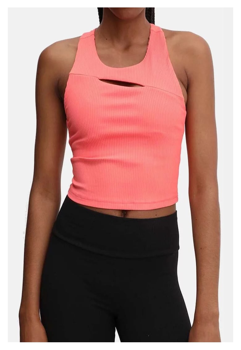 Top crop slim fit cu decupaj