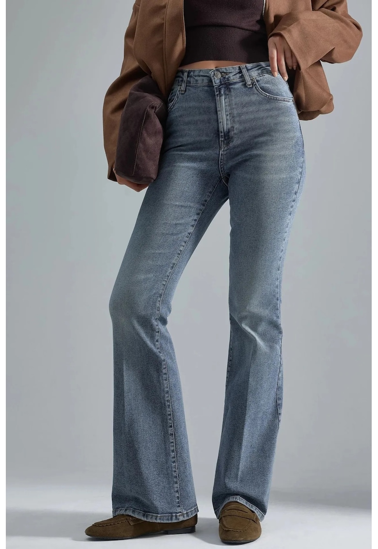 Blugi de dama - evazati - talie inalta - albastru deschis - denim