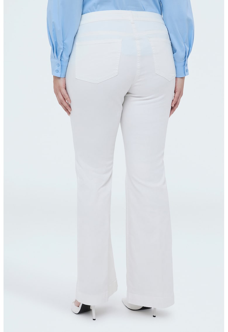 Blugi cu croiala bootcut si nasturi-bijuterie decorativi - Alb